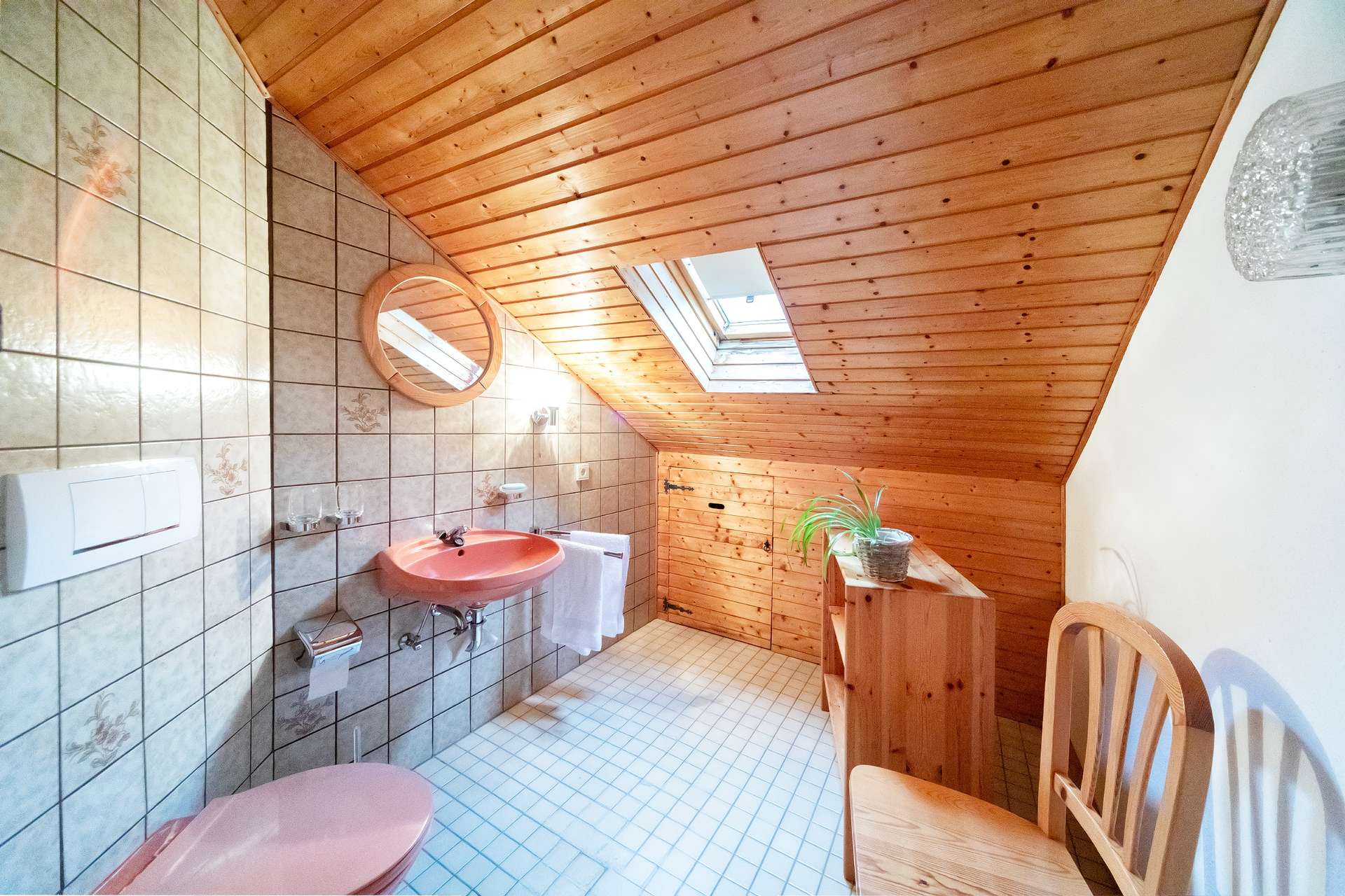 DG WC