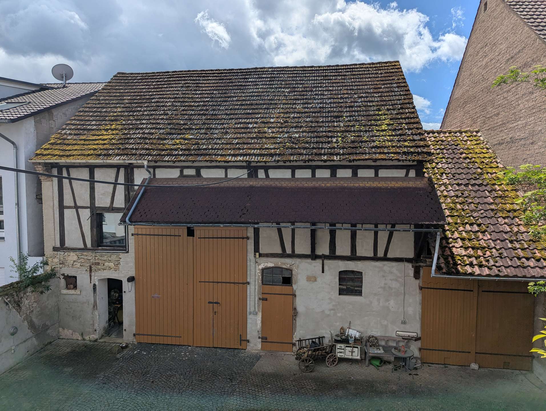 Scheune mit Garage