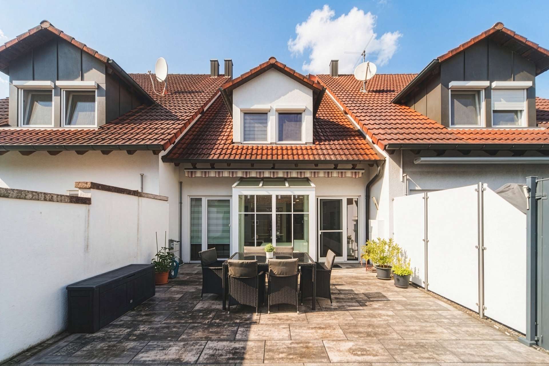 Terrasse Rückseite Original