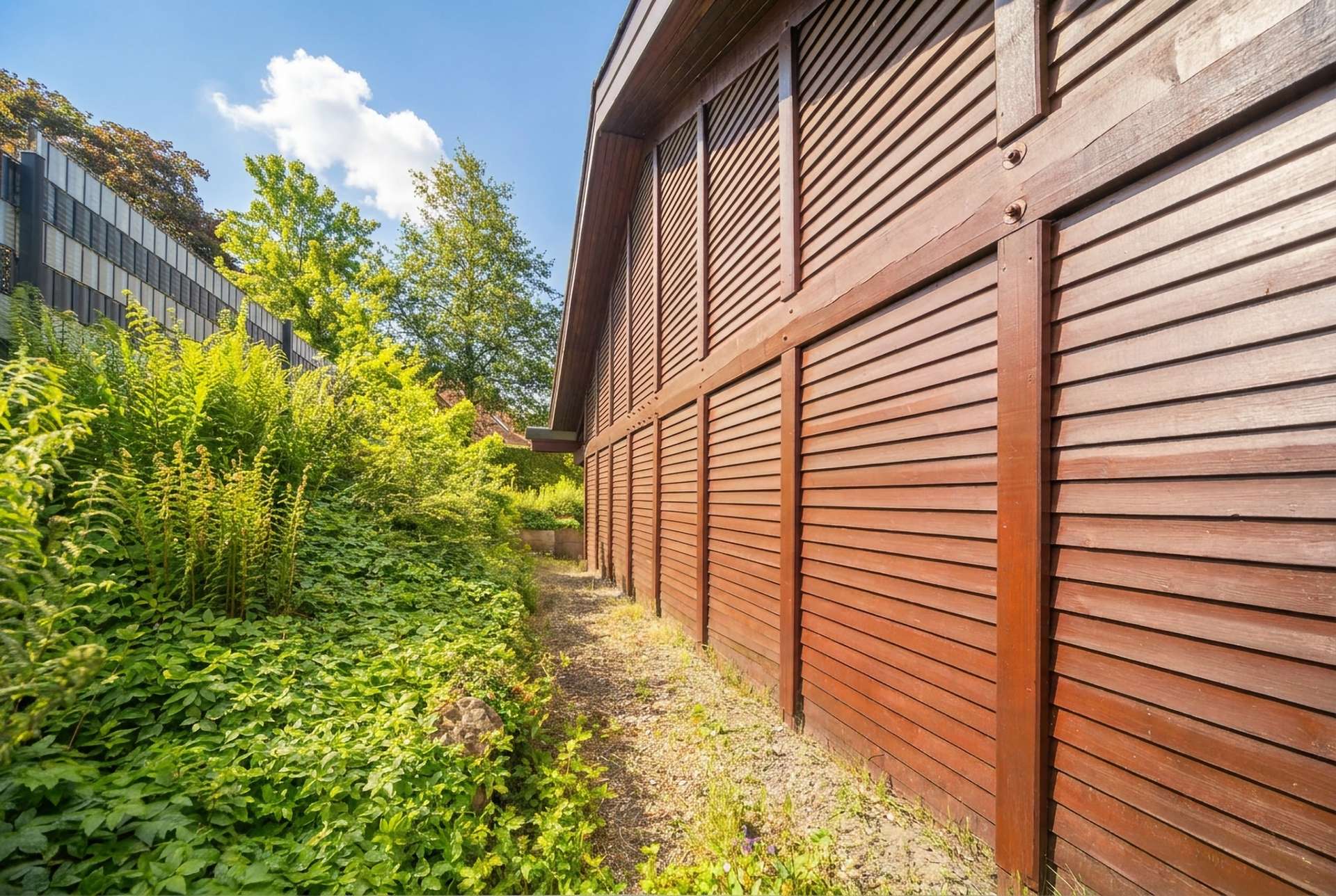 Hausrückseite