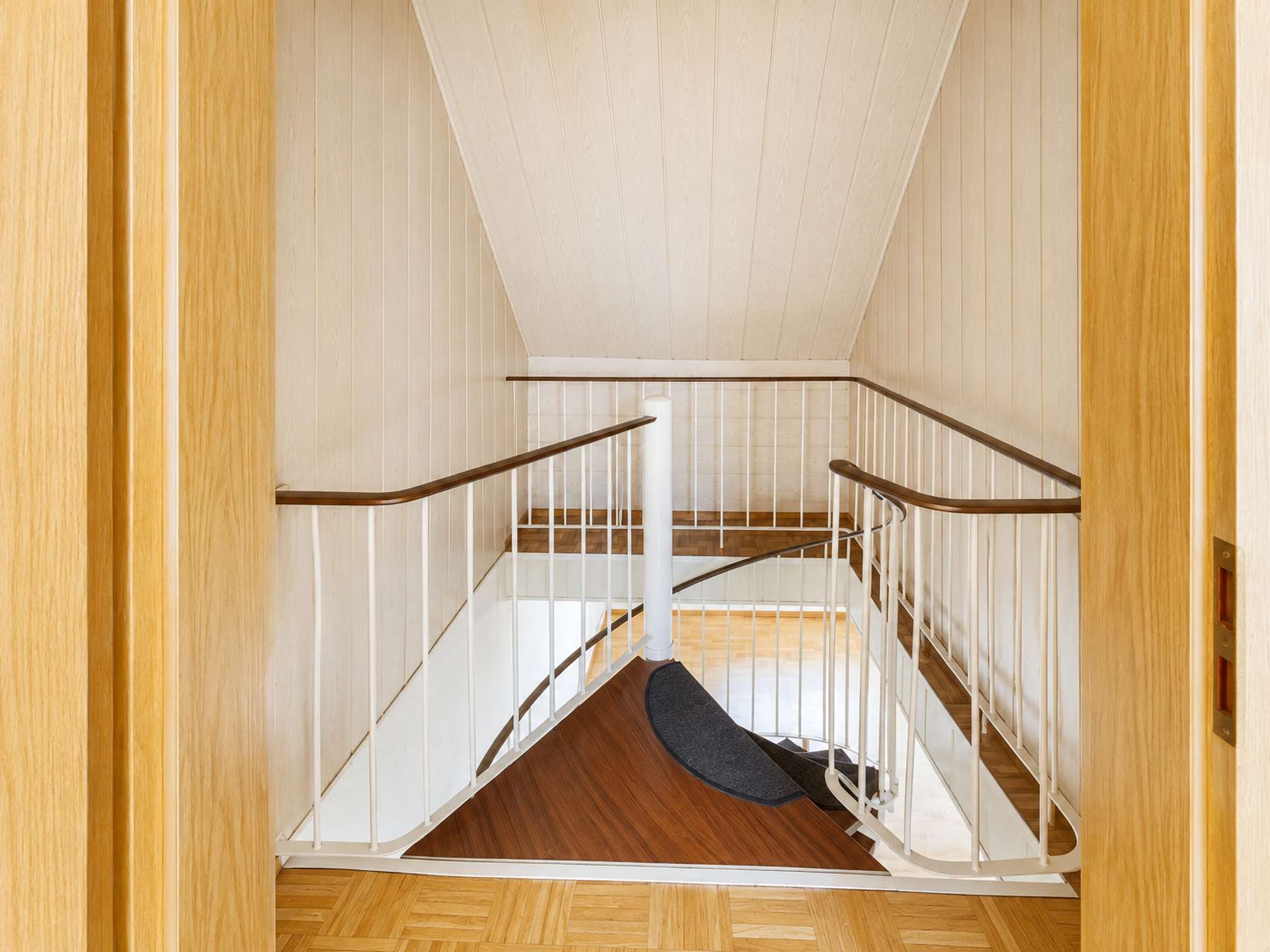 DG Treppe